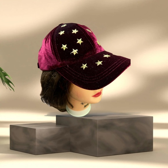 Steve Madden Red and Gold Star Velvet Hat - Picture 3 of 9